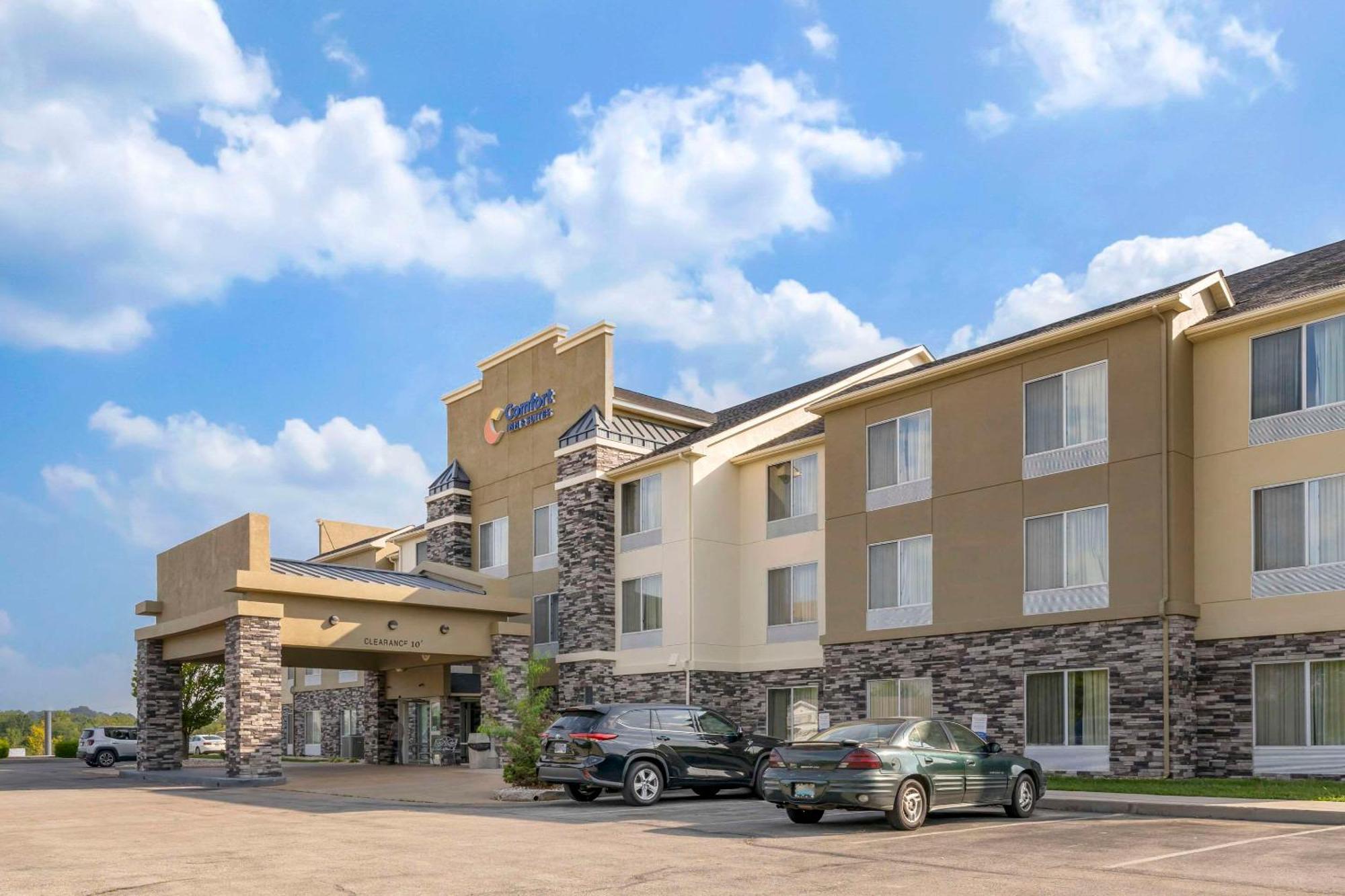 Comfort Inn & Suites Berea Exterior photo