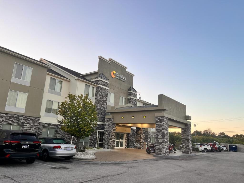 Comfort Inn & Suites Berea Exterior photo